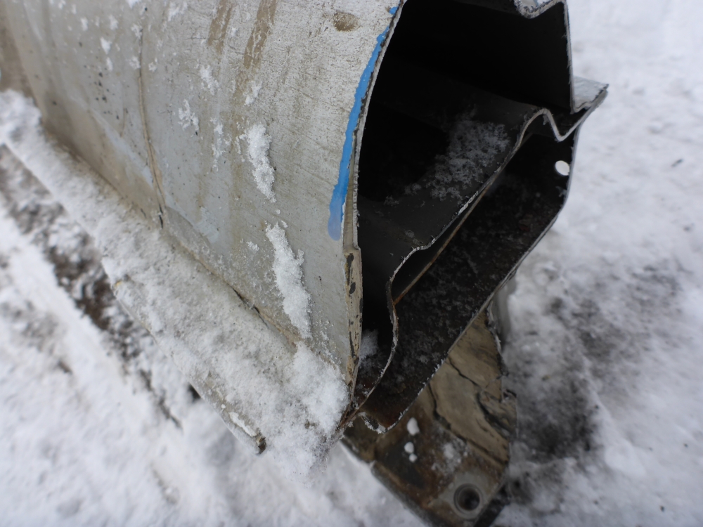 Крыло заднее правое