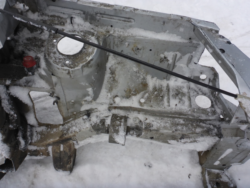 Лонжерон передний левый