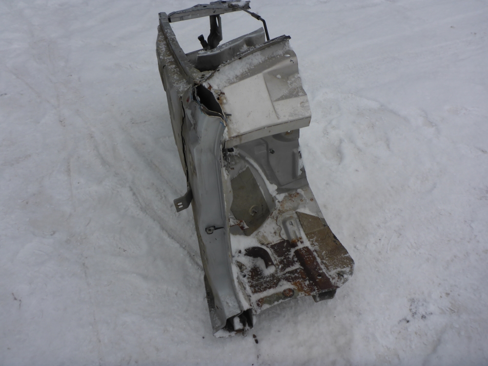 Лонжерон передний левый