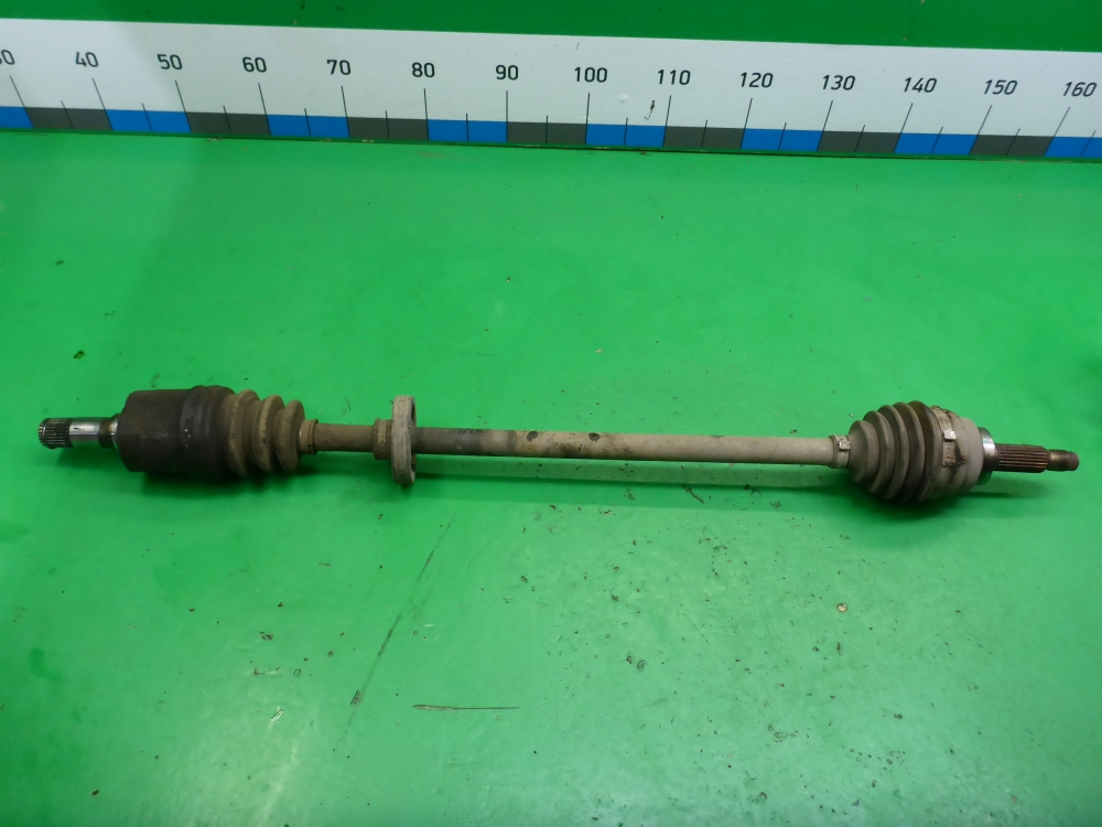 Полуось передняя правая