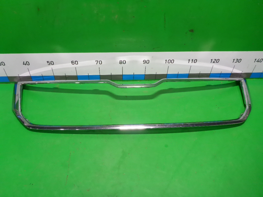 Накладка на решетку радиатора