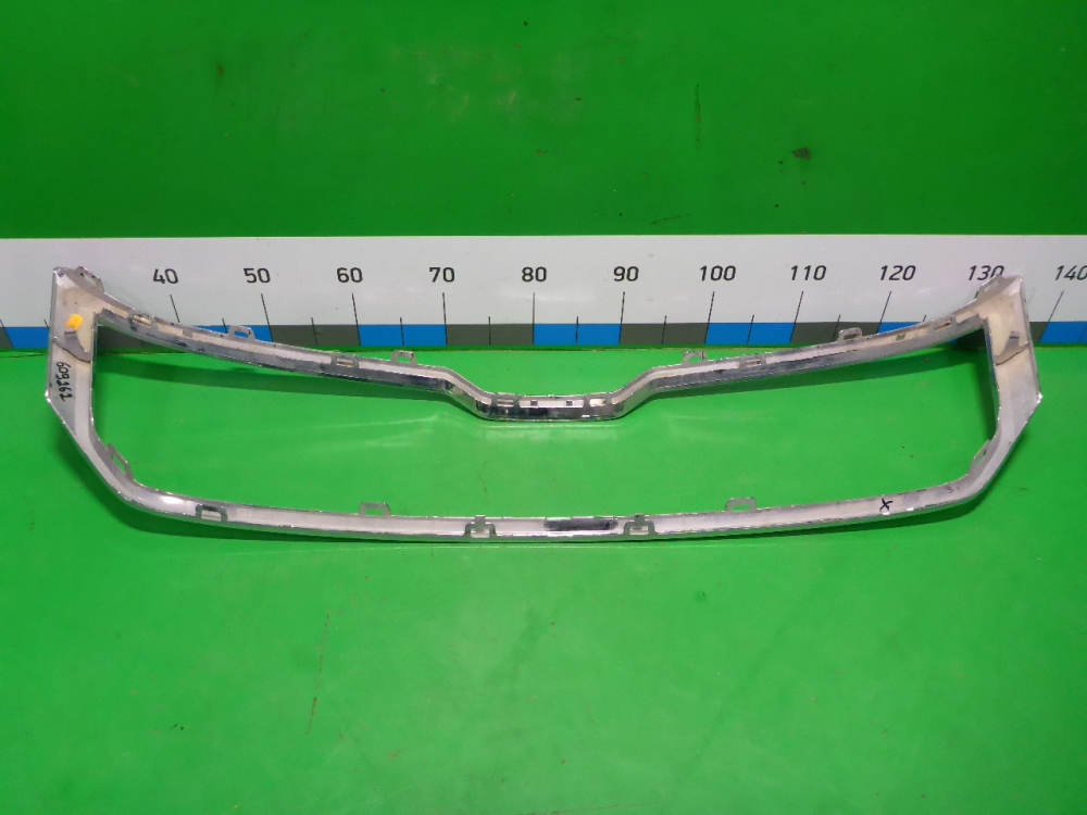 Накладка на решетку радиатора