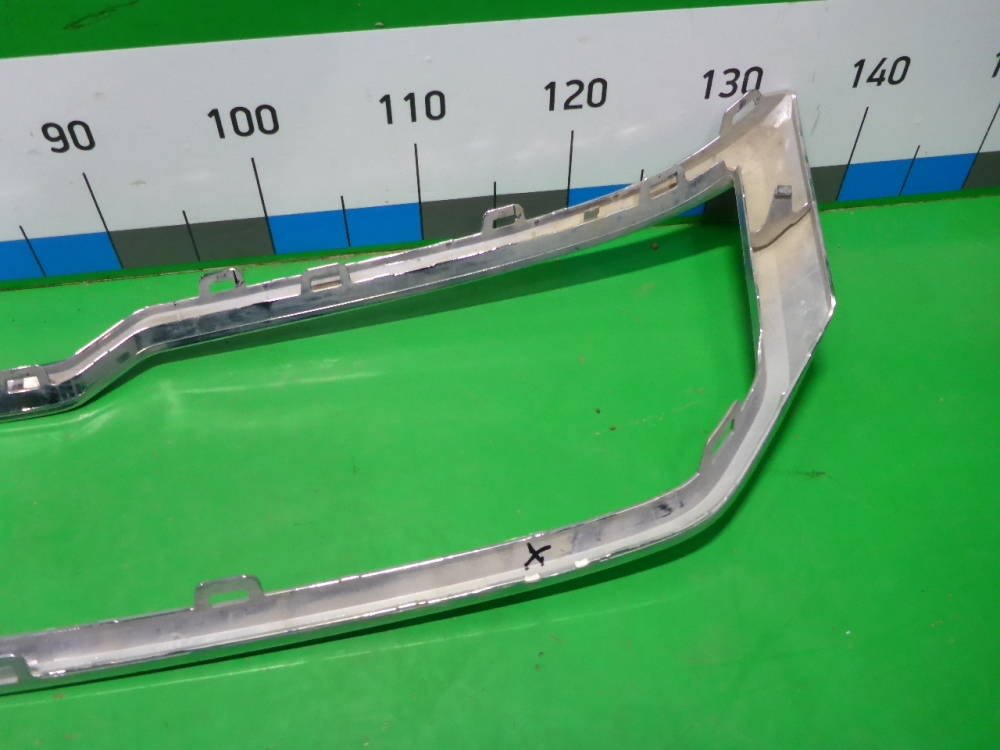 Накладка на решетку радиатора