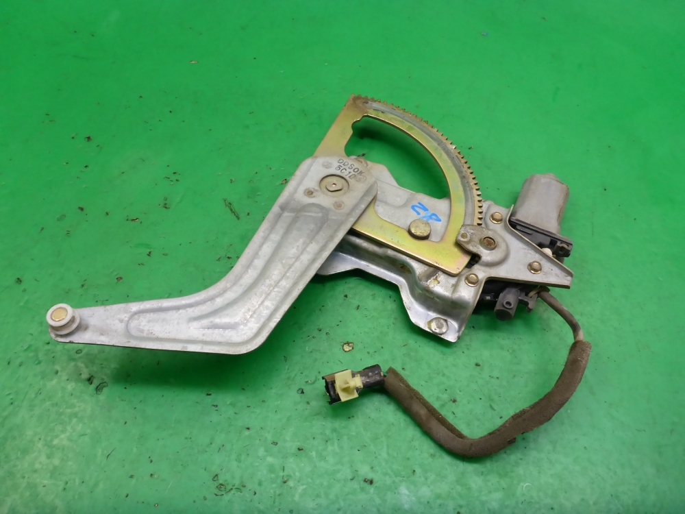 Стеклоподъемник электр. задний правый