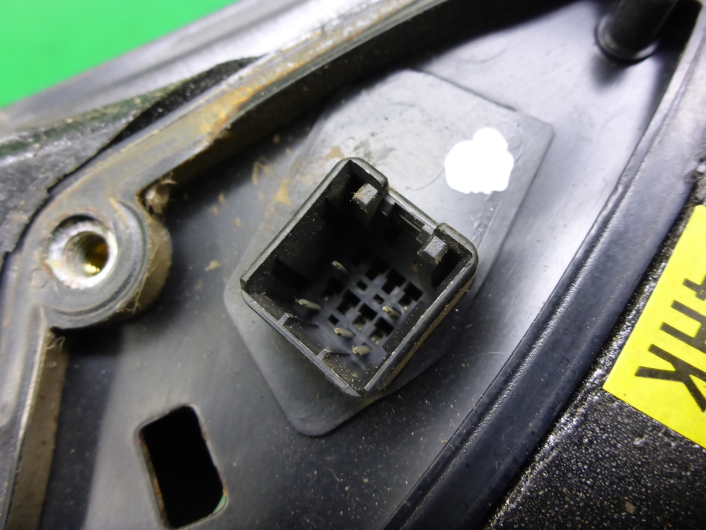 Зеркало левое электрическое