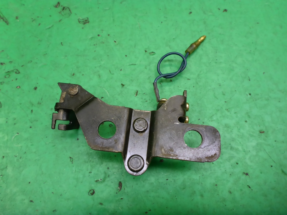 Замок багажника