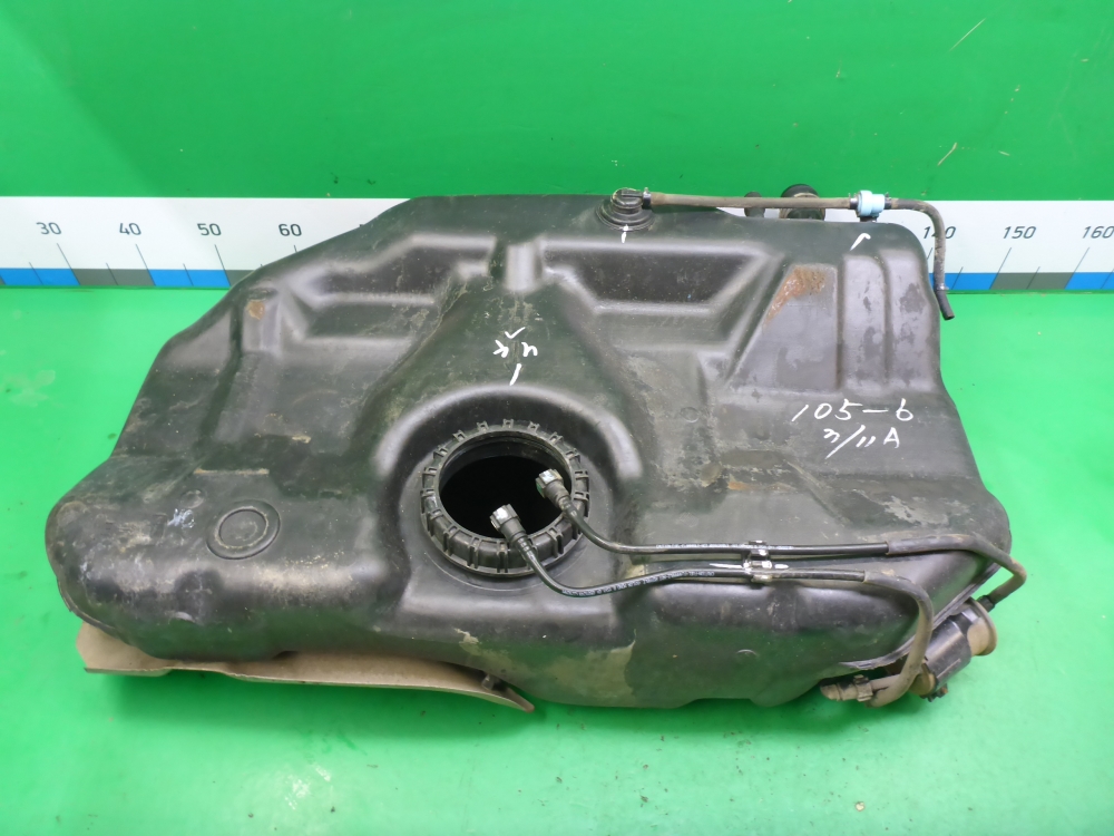 Бак топливный