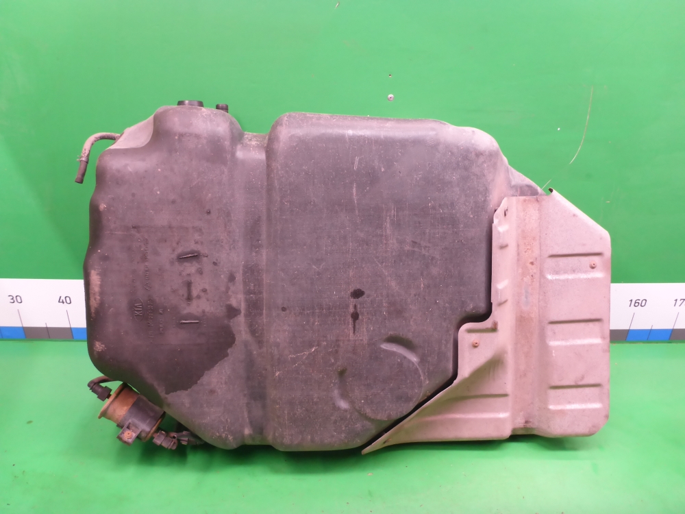 Бак топливный