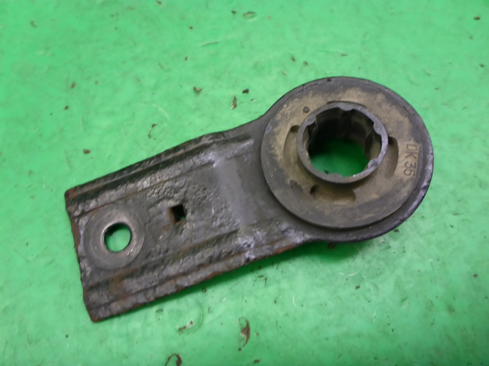 Кронштейн радиатора