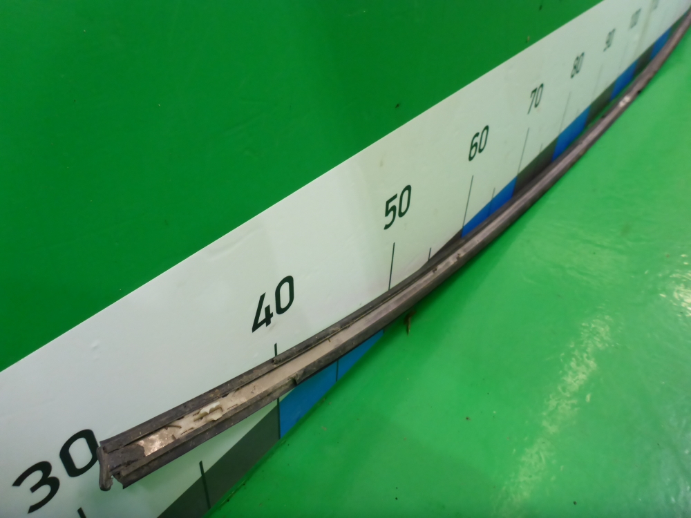 Молдинг крыши правый