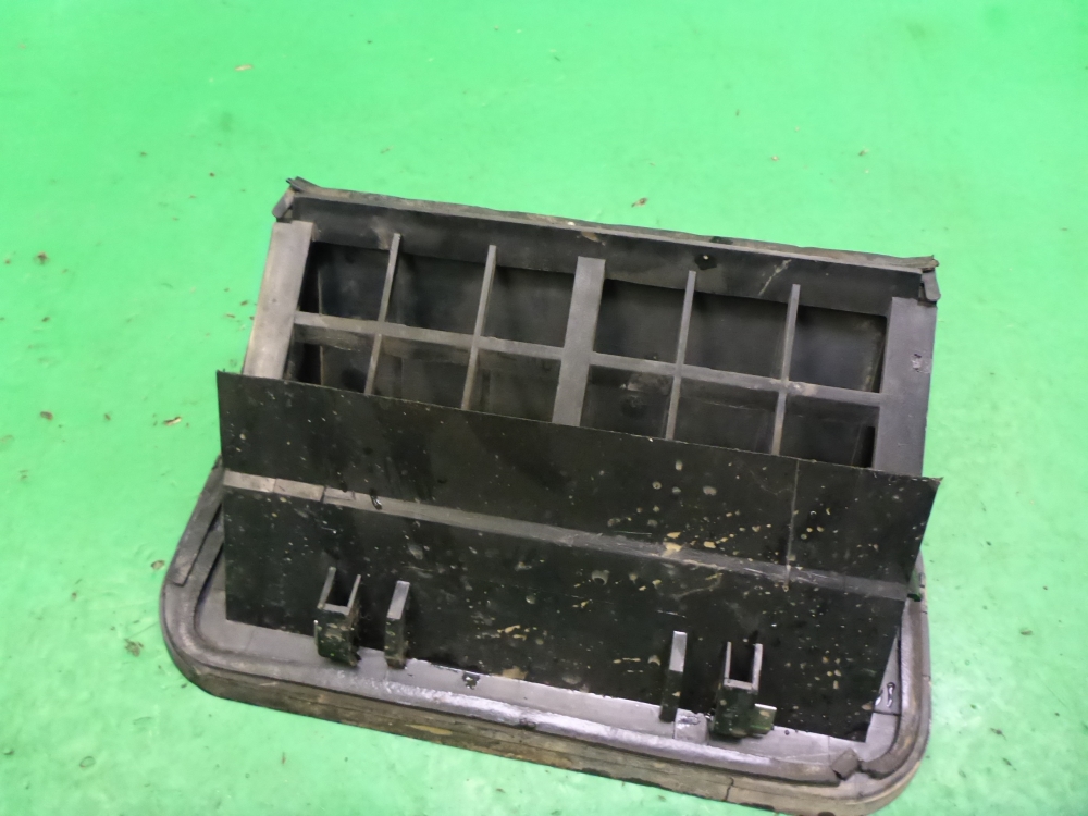 Клапан вентиляции топливного бака