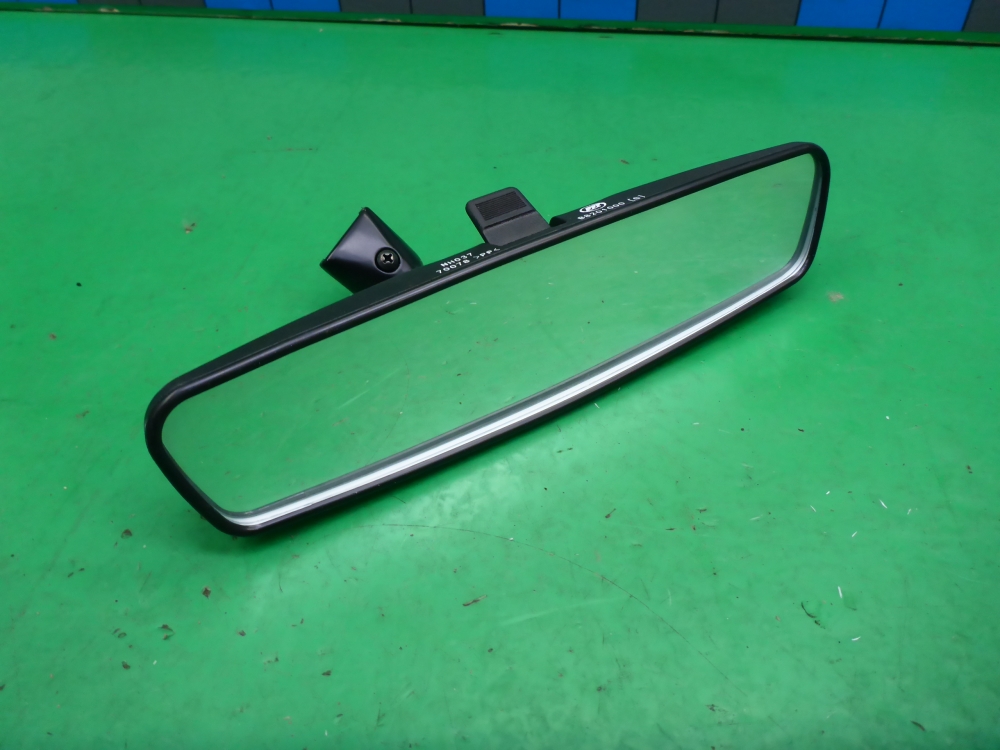 Зеркало заднего вида