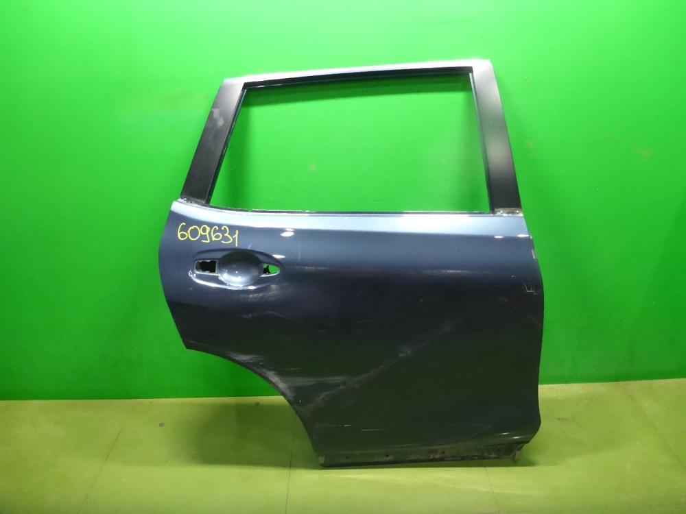 Дверь задняя правая