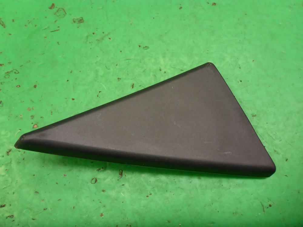 Накладка зеркала правого