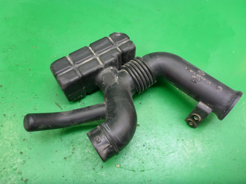 Патрубок воздушного фильтра