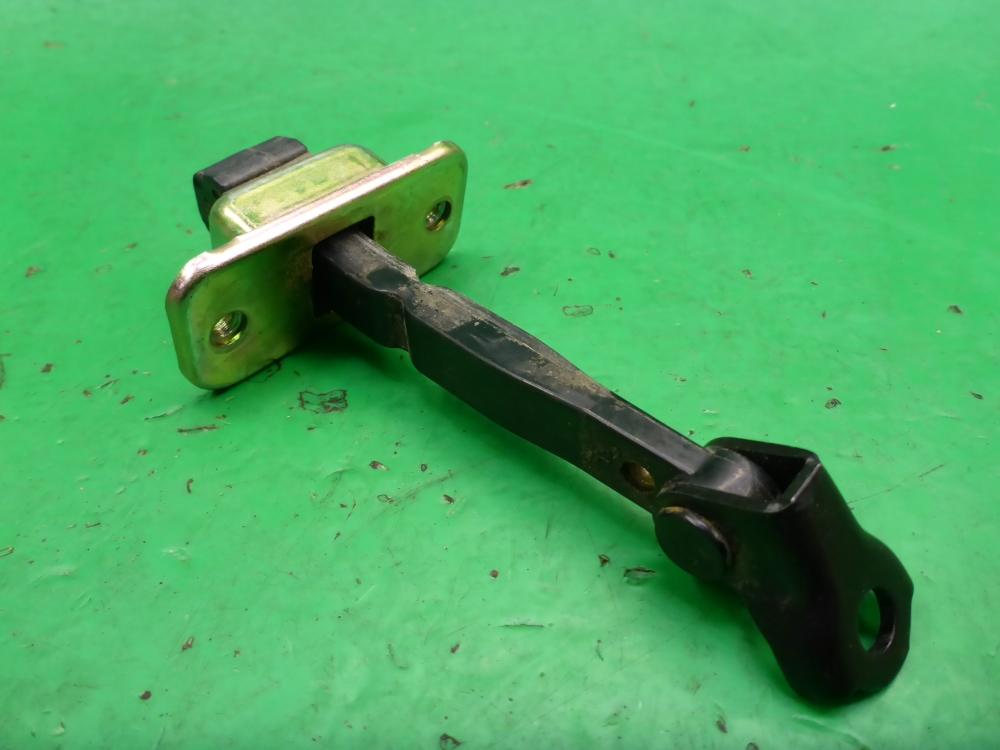 Ограничитель двери