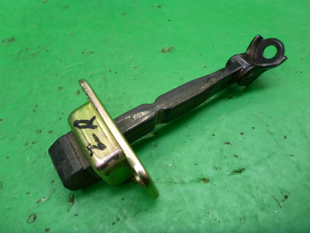 Ограничитель двери