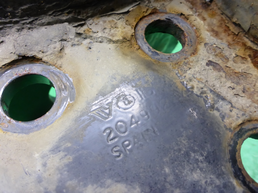 Кронштейн усилителя переднего бампера правый