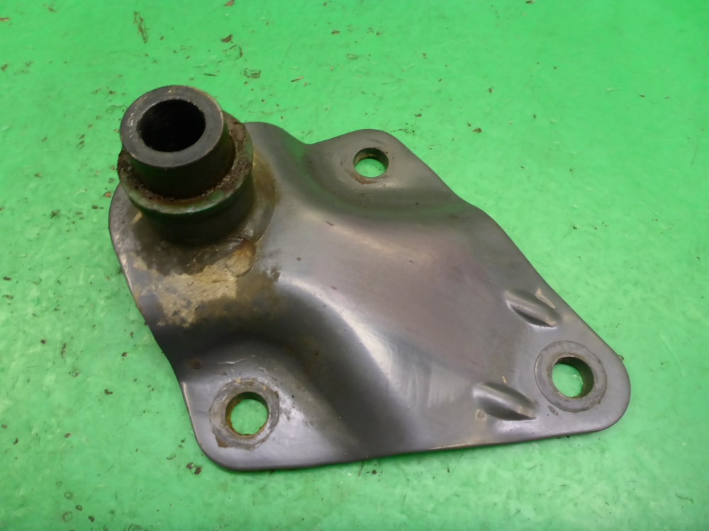 Кронштейн (сопут. товар)