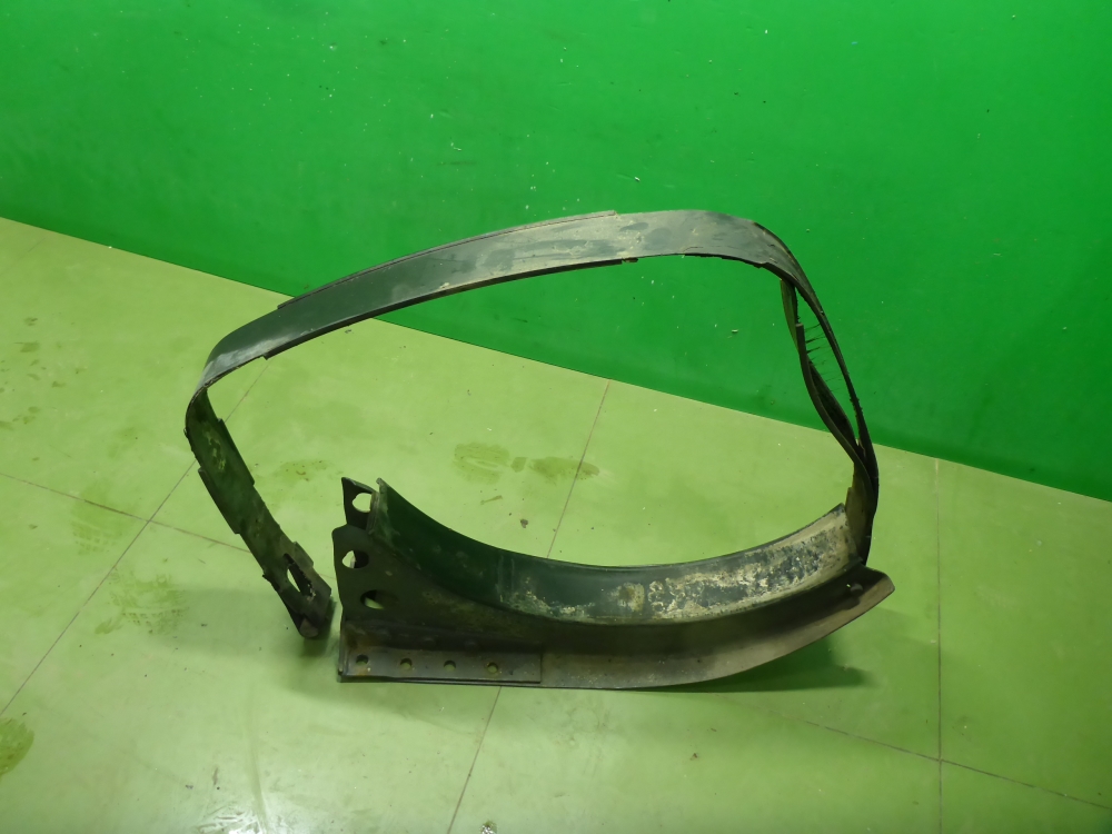 Кронштейн крепления топливного бака