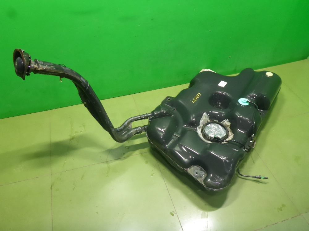 Бак топливный