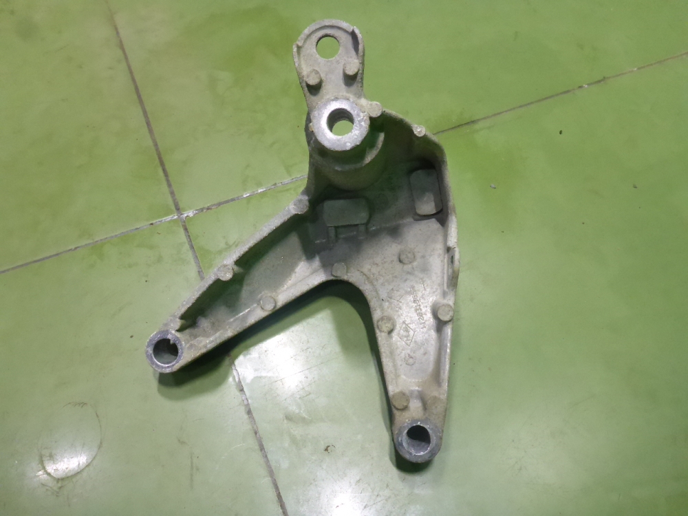 Кронштейн КПП