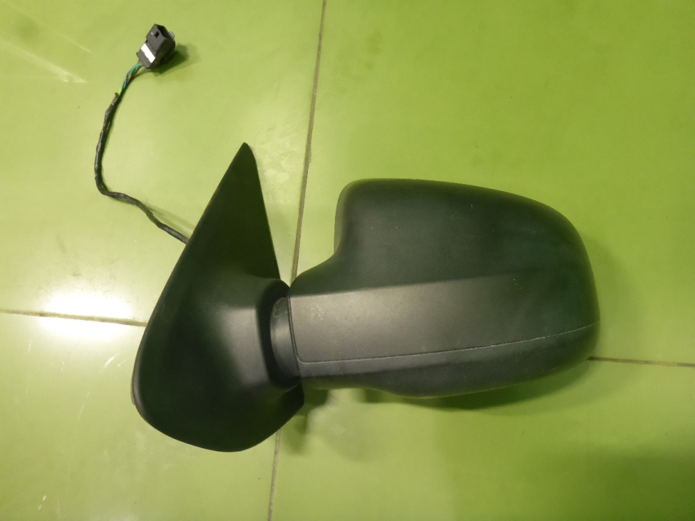 Зеркало левое электрическое