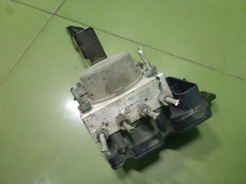 Блок ABS (насос)