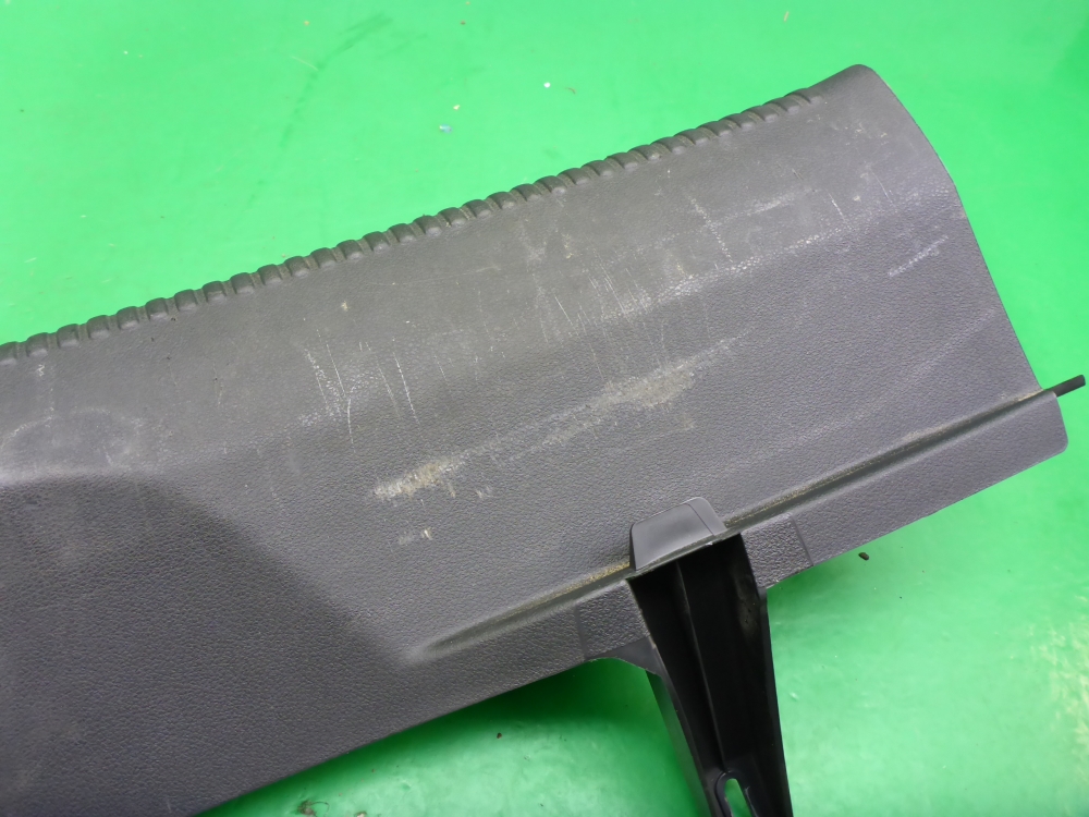 Обшивка багажника