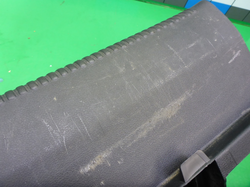 Обшивка багажника