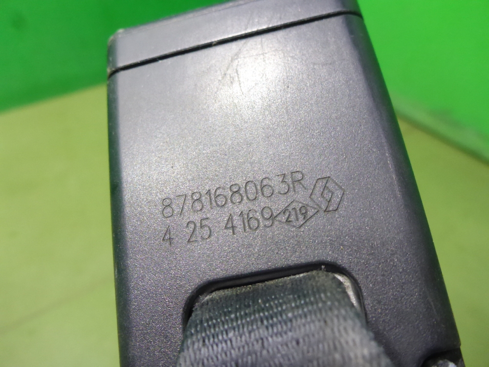 Ответная часть ремня безопасности