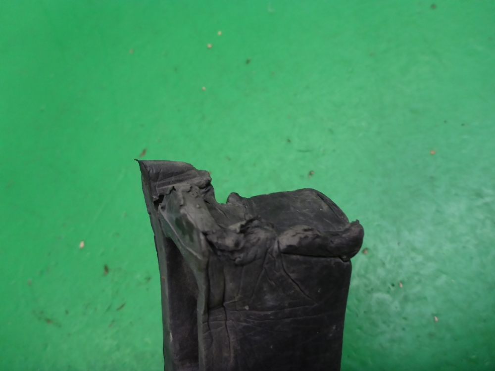 Пыльник рулевой рейки