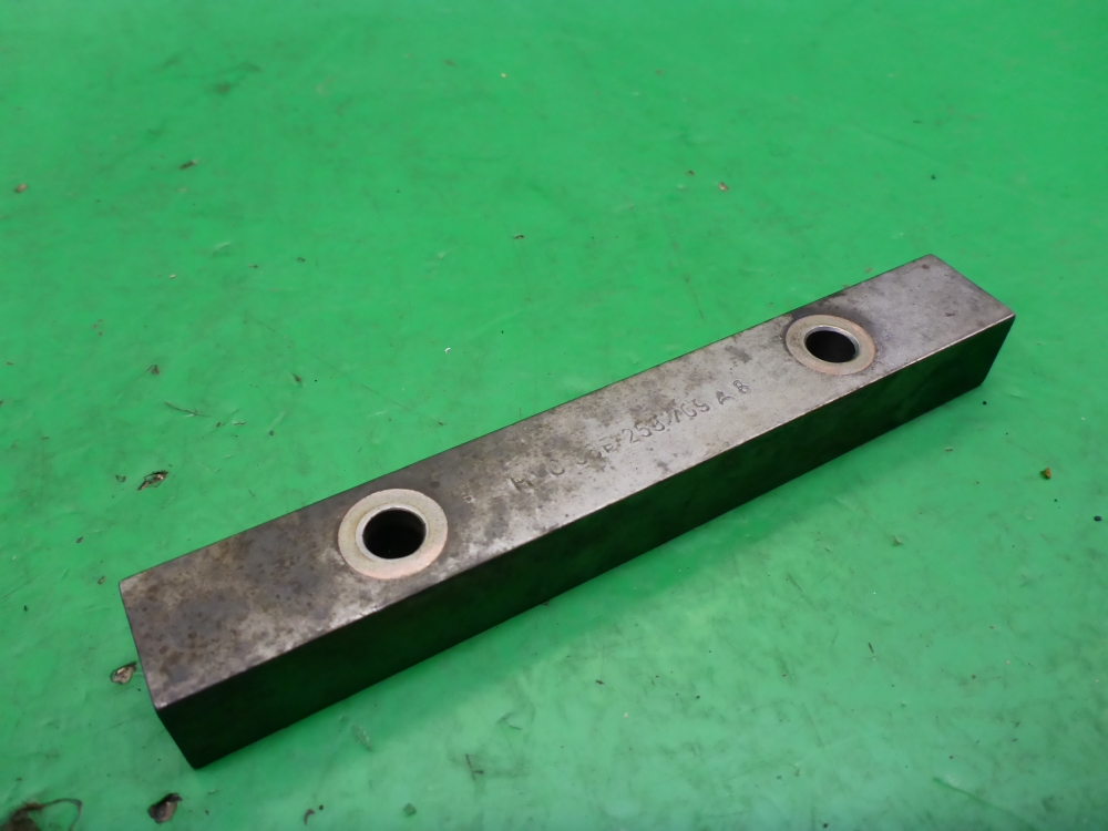 Кронштейн (сопут. товар)