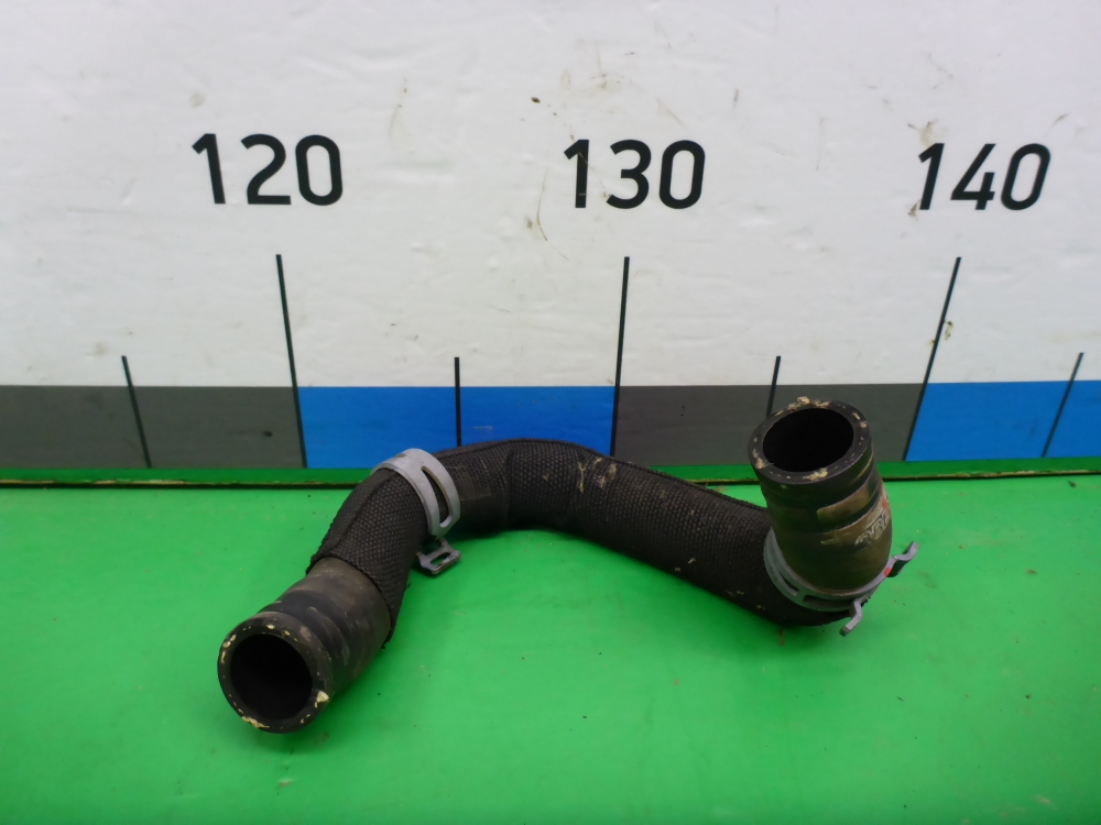 Шланг системы охлаждения