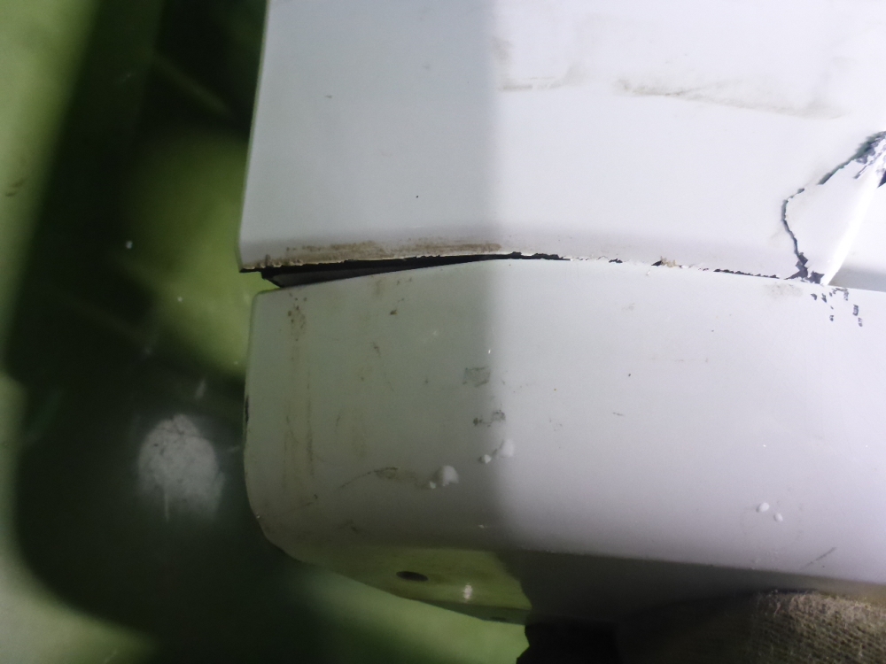 Бампер передний