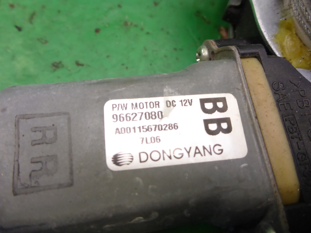 Стеклоподъемник электр. передний правый