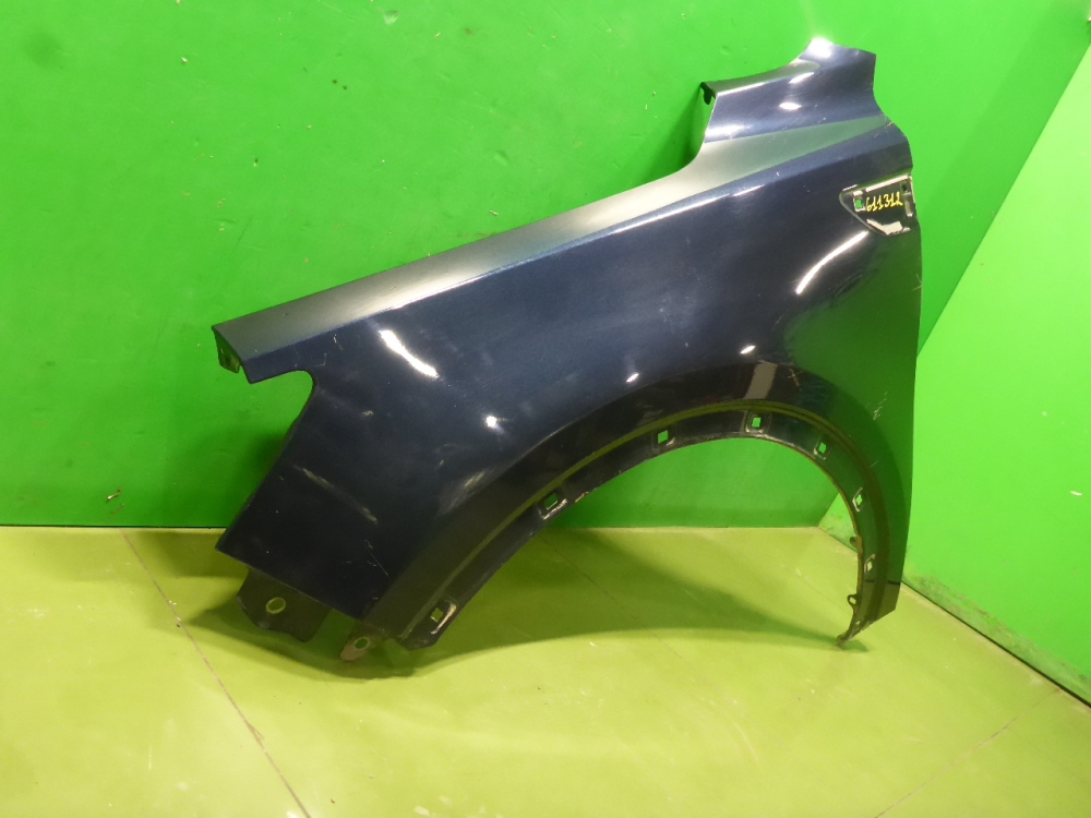 Крыло переднее левое