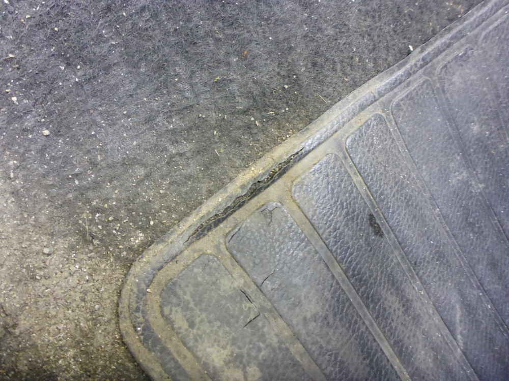 Покрытие напольное (ковролин)