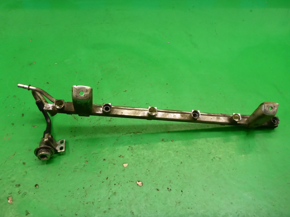 Рейка топливная (рампа)