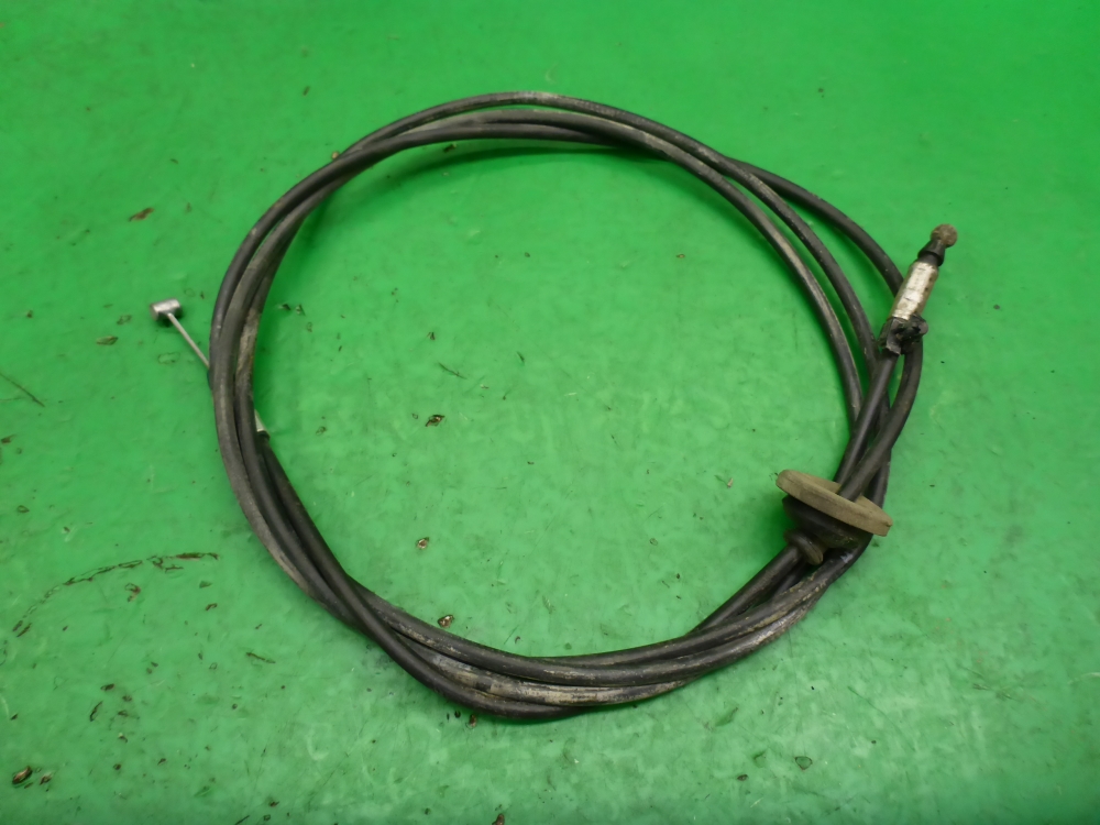 Трос открывания капота