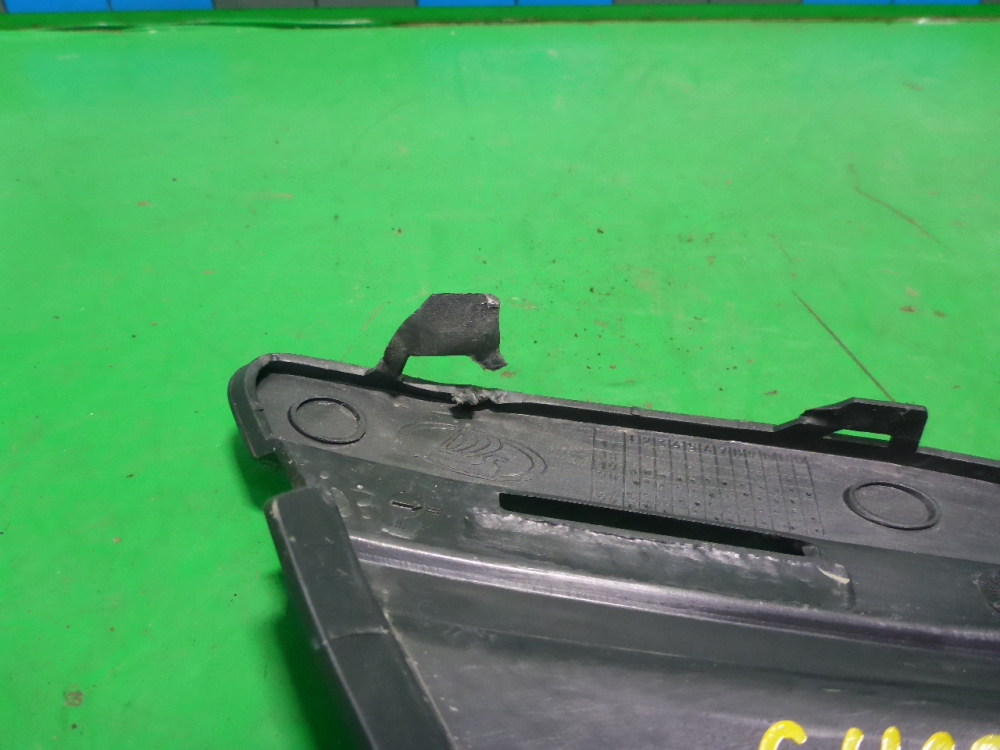 Накладка переднего бампера правая