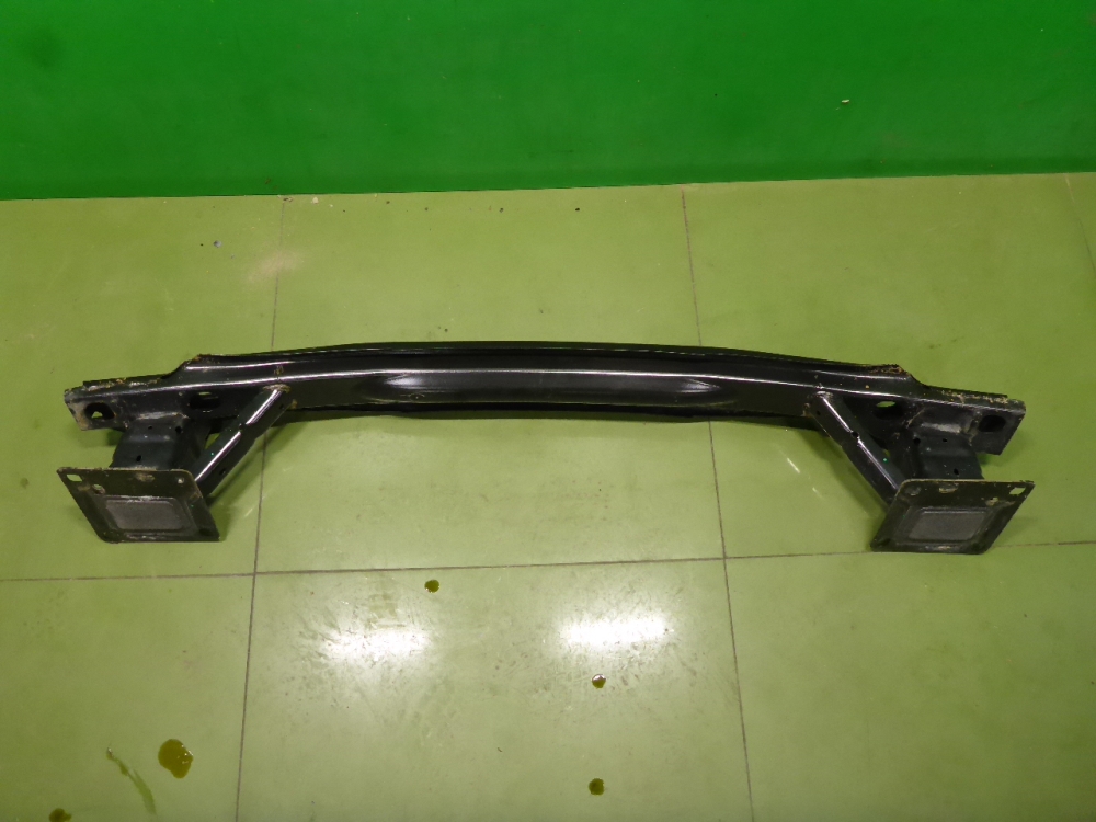 Усилитель заднего бампера