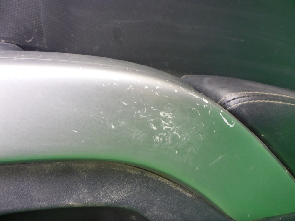 Обшивка двери задней правой