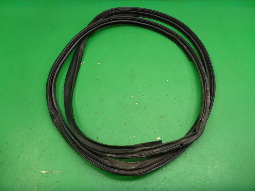 Уплотнитель двери