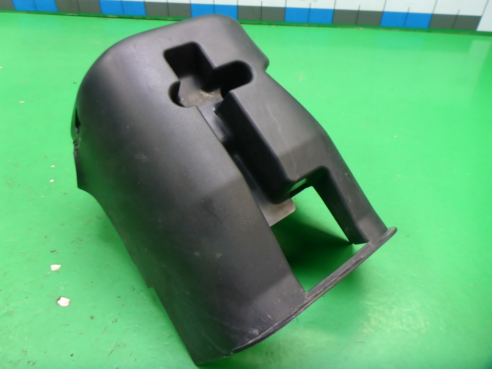 Кожух рулевой колонки