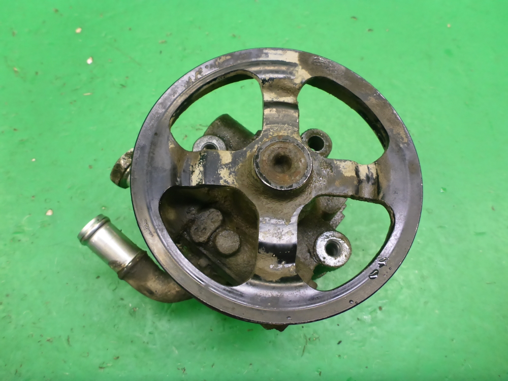 Насос ГУР (гидроусилитель руля)