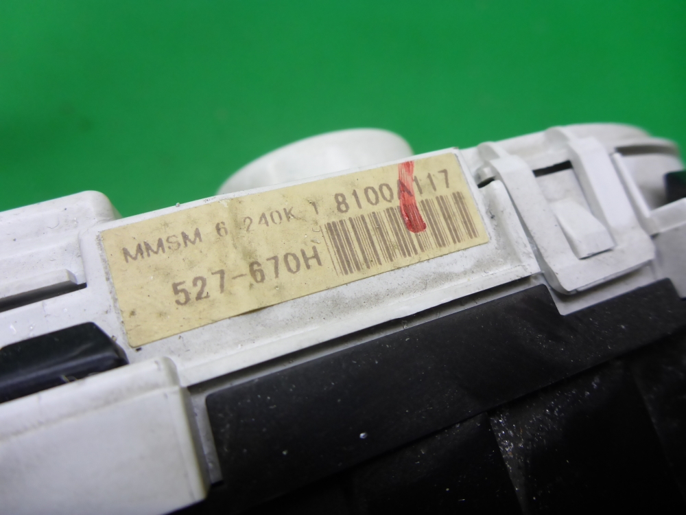 Панель приборов