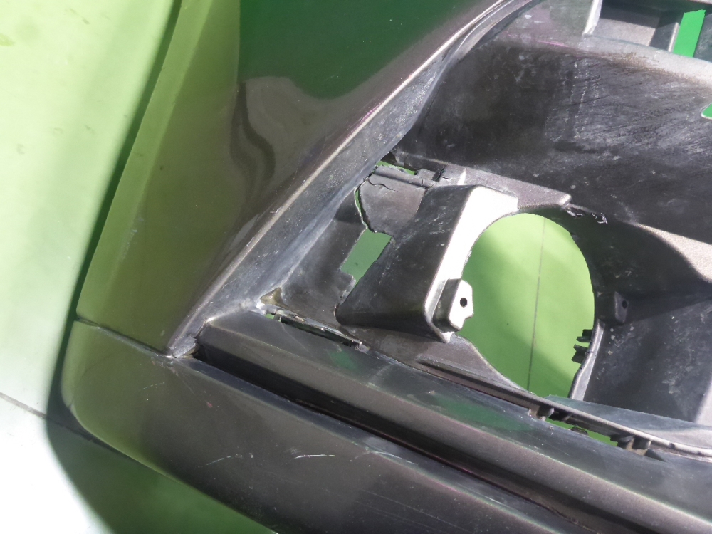 Бампер передний