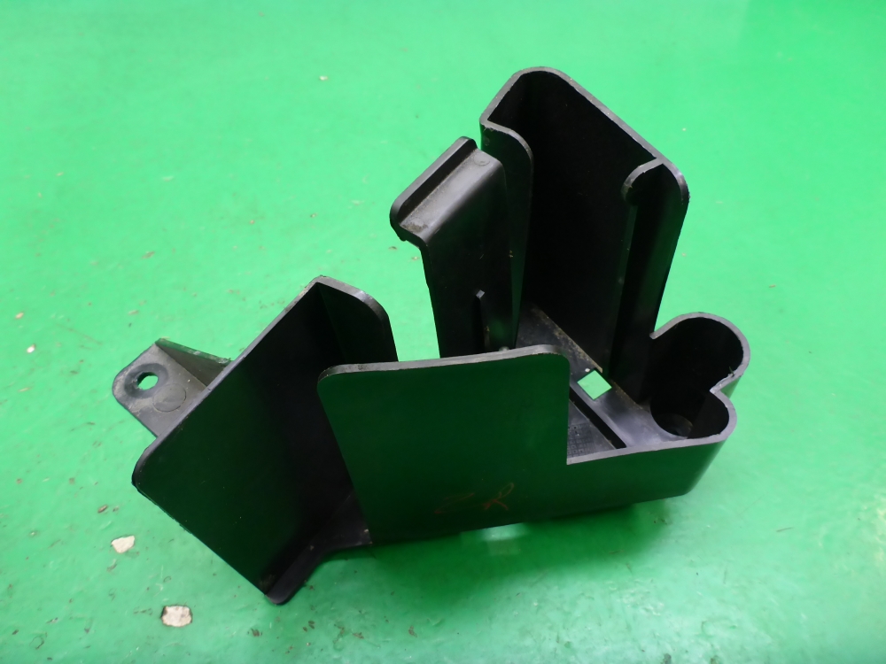 Кронштейн (сопут. товар)