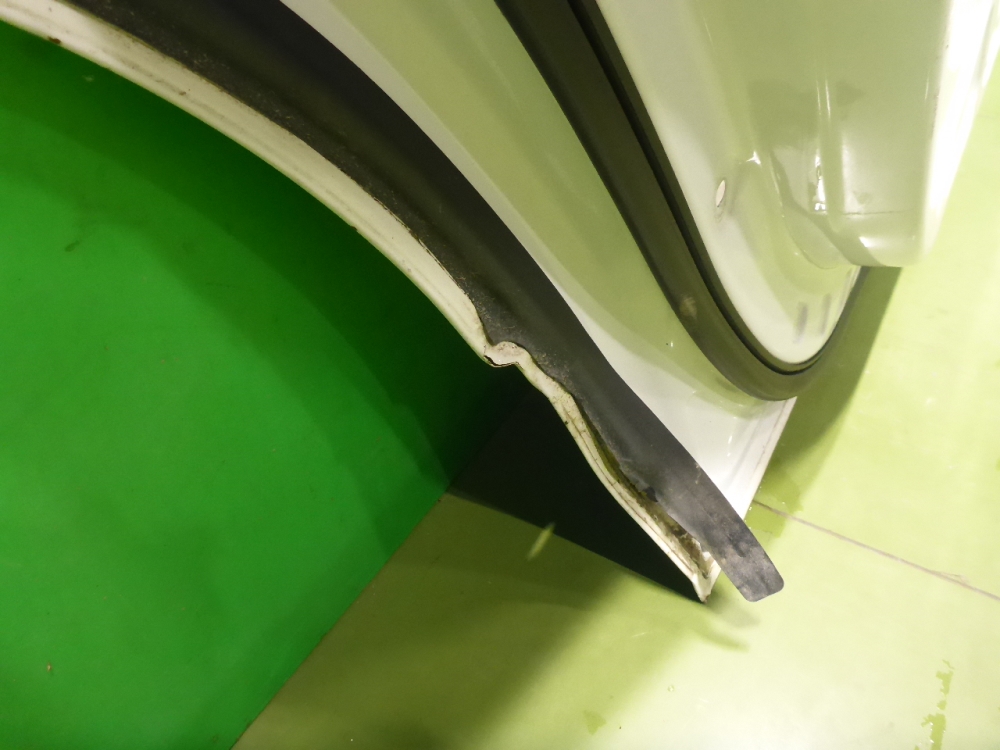 Дверь задняя левая